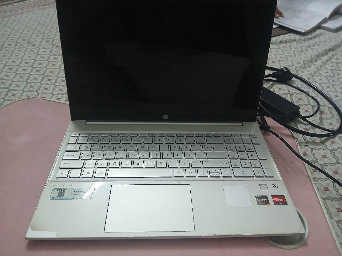 HP Pavilion 15 Laptopp thumbnail 2
